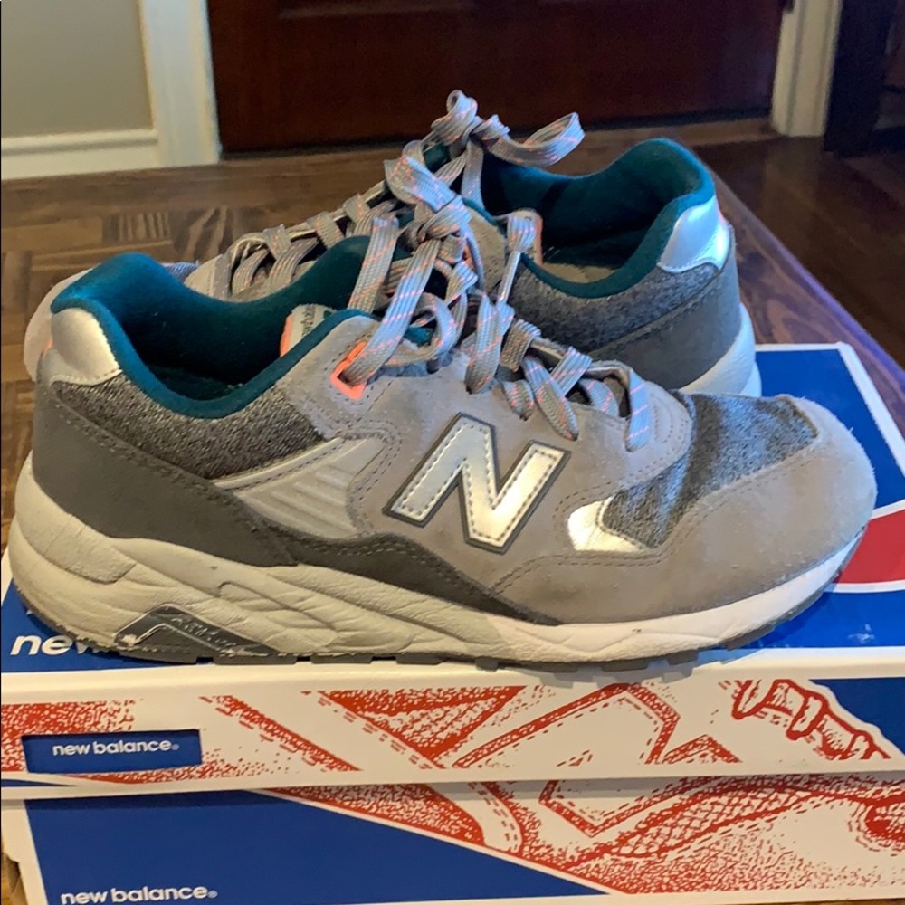 New Balance Classics